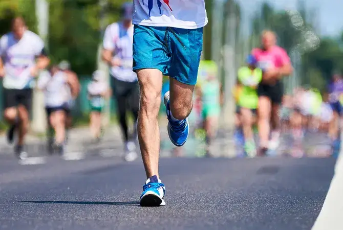 Zdjęcie Czy można biegać gdy bolą kolana? Oto co musisz wiedzieć