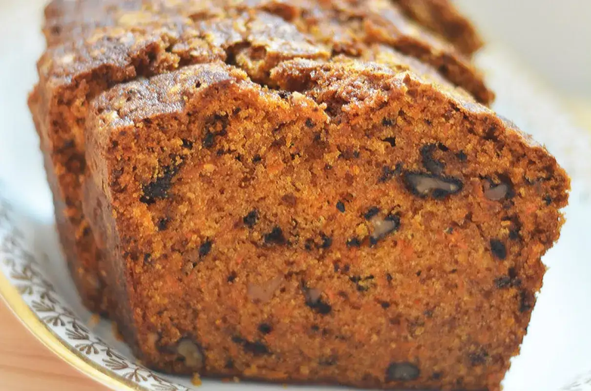 Zdjęcie Co sprawia, że ciasto marchewkowe z orzechami jest pyszne? Przepis
