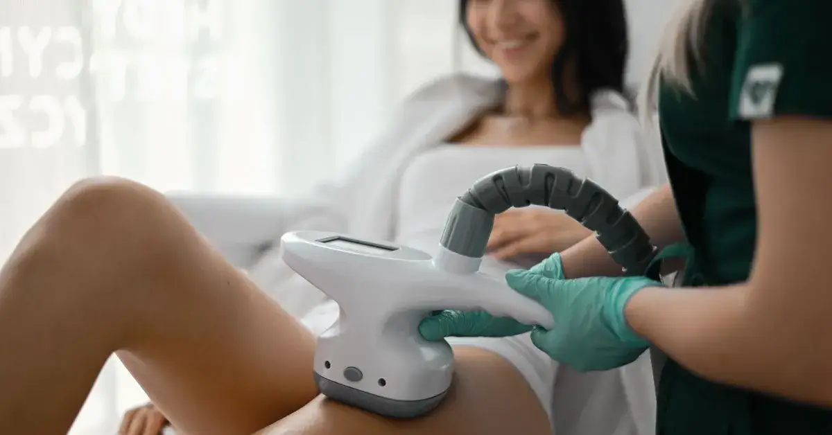 Zdjęcie Ile trwa endermologia? Poznaj czas zabiegu i co wpływa na długość