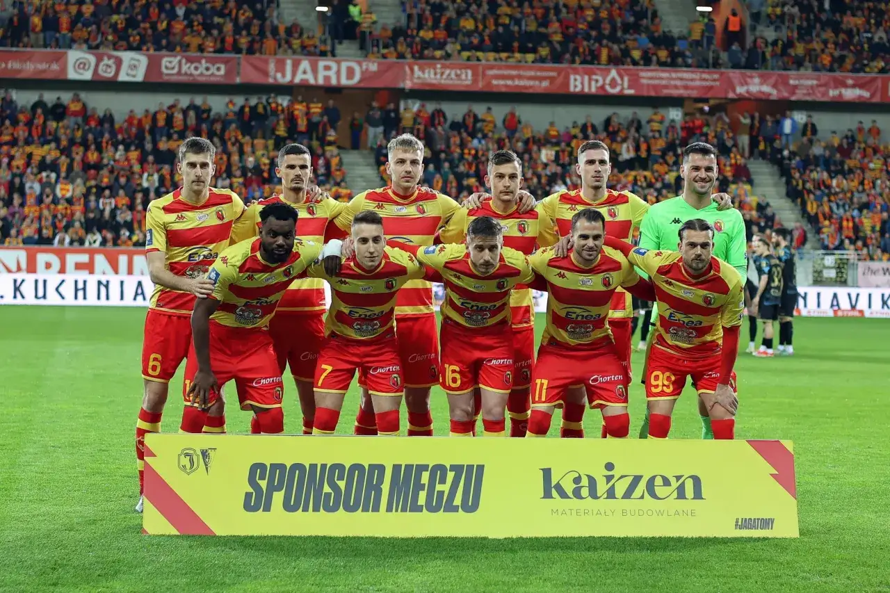 Zdjęcie Kto jest mistrzem Polski w piłce nożnej? Odkryj zaskakujące fakty