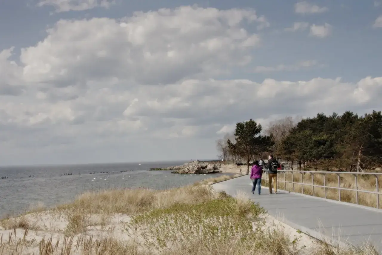 Zdjęcie Gdzie nad morze z wózkiem – najlepsze plaże dla rodzin z dziećmi