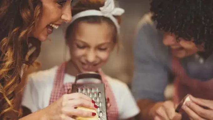 Zdjęcie Jak podgrzać pieczonego kurczaka żeby nie był suchy i smaczny