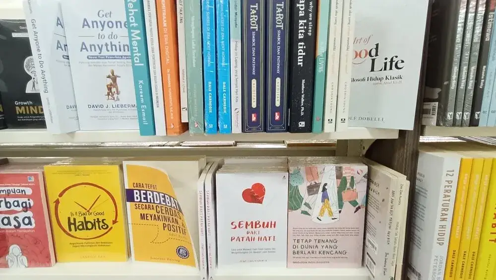 Zdjęcie Najlepsze książki, które warto przeczytać o rozwoju osobistym i ich wpływ