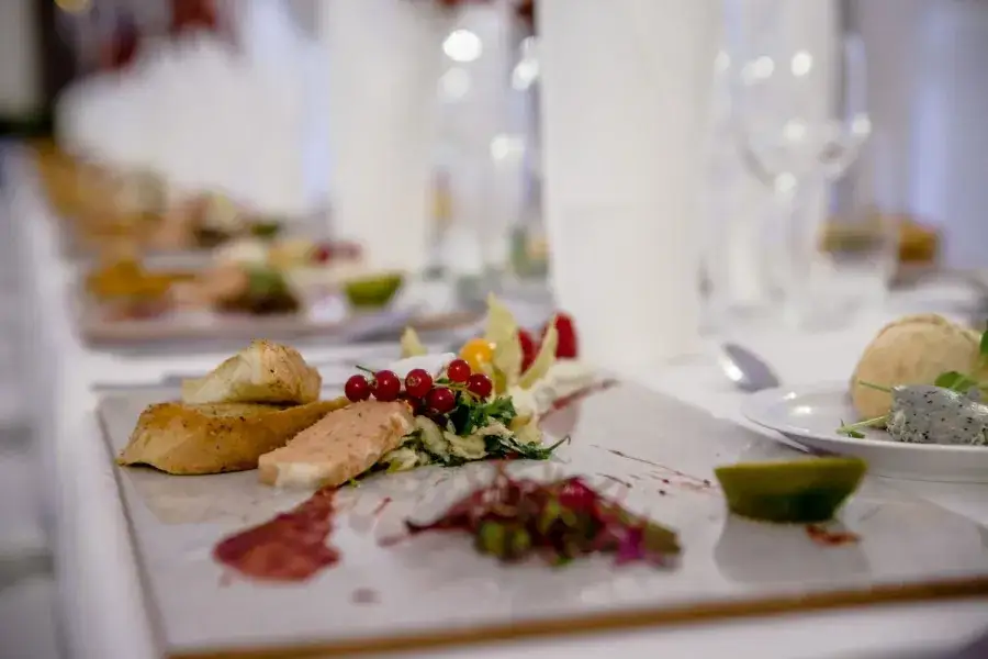 Zdjęcie Zamek Książ gdzie zjeść - odkryj najlepsze restauracje w okolicy