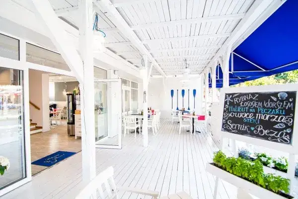 Zdjęcie Gdzie zjeść w Jastarni? Odkryj najlepsze restauracje i smaki