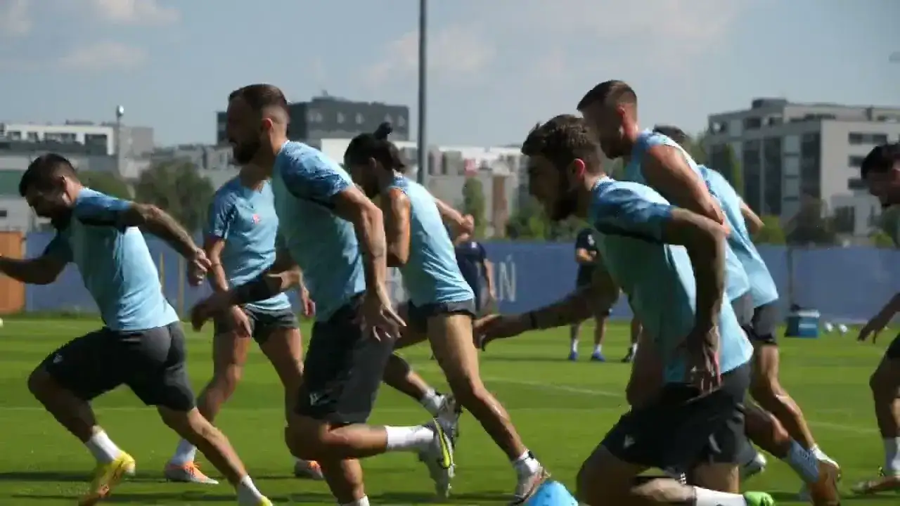 Zdjęcie Jak trenują piłkarze: sekrety skutecznych metod treningowych