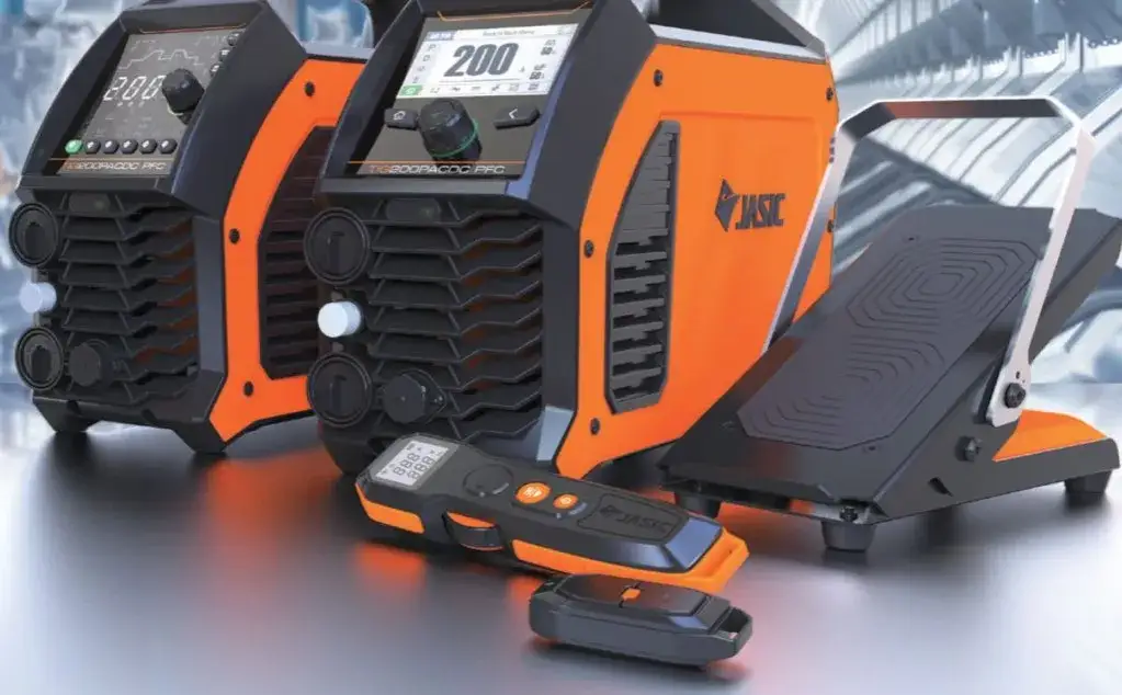 Zdjęcie Spawarka inwertorowa prąd stały czy zmienny - co wybrać dla lepszych spoin?