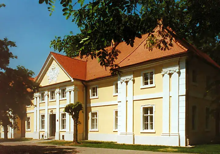 Zdjęcie Pałac w Wąsowie: odkryj jego fascynującą historię i architekturę