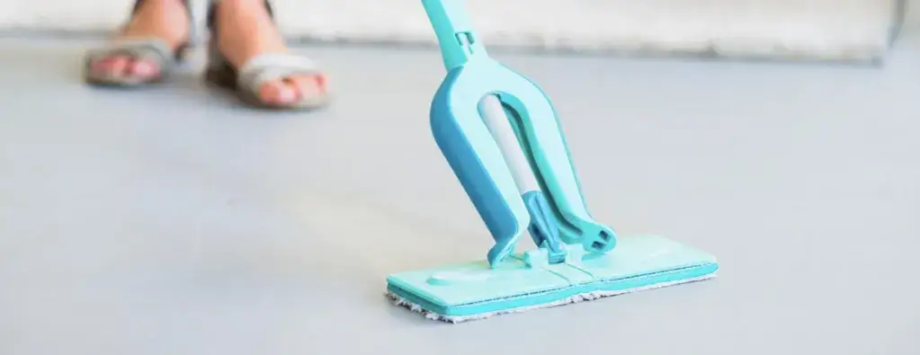 Zdjęcie Kto wynalazł mopa? Poznaj fascynującą historię tego wynalazku