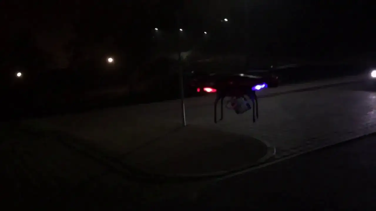 Zdjęcie Jak wygląda dron nocą? Fotografia dronów w nocy, praktyczne porady