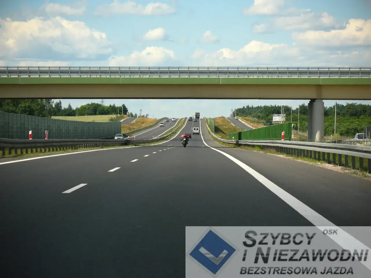 Zdjęcie Maksymalna prędkość na autostradzie w Polsce – uniknij wysokich kar