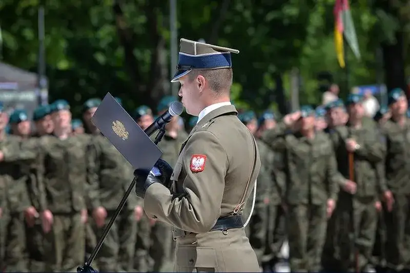Zdjęcie Wojsko po studiach inżynierskich: jak zdobyć stopień oficerski i awansować