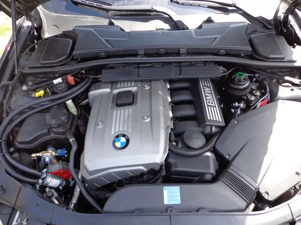 Zdjęcie BMW E90 jaki silnik do gazu: najlepsze opcje dla LPG bez problemów