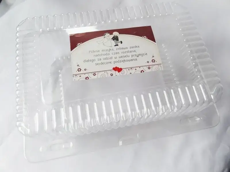 Zdjęcie Jakie pojemniki na ciasto plastikowe sprawdzą się w piekarni i domu