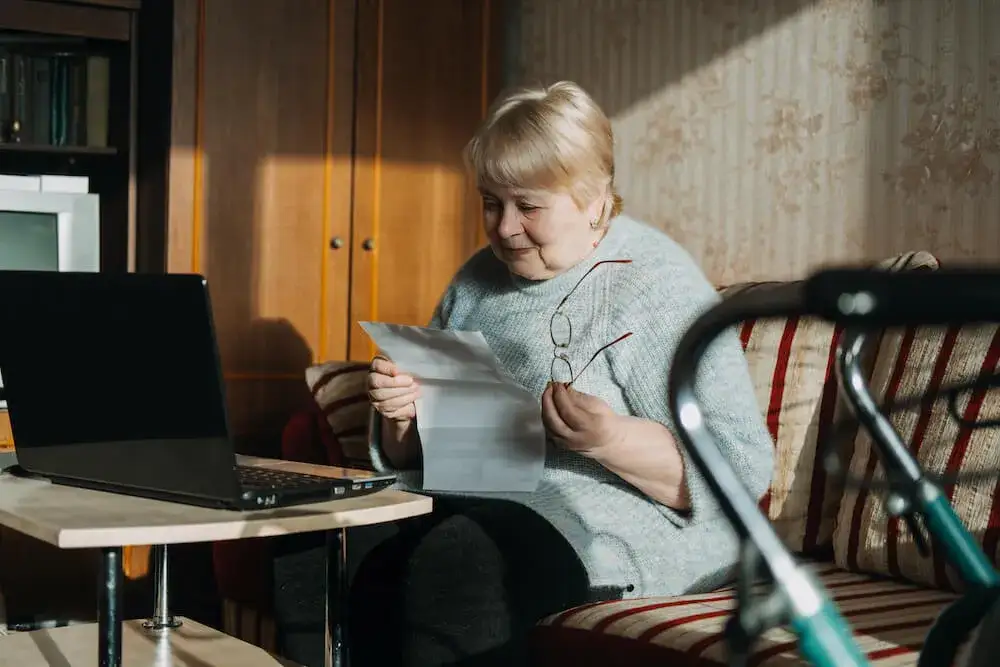 Zdjęcie Umowa zlecenie a renta: Jak dorabiać bez utraty świadczeń?
