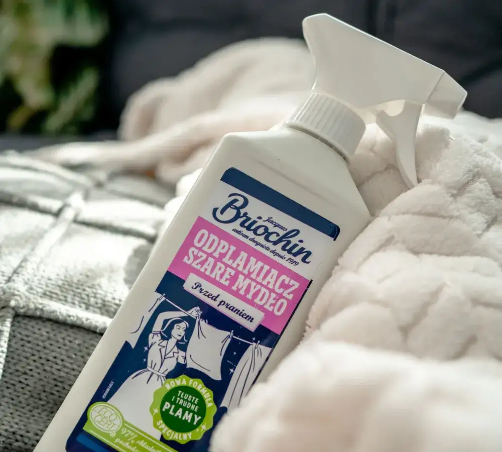 Zdjęcie Najlepszy odplamiacz do ubrań, który skutecznie usuwa nawet trudne plamy