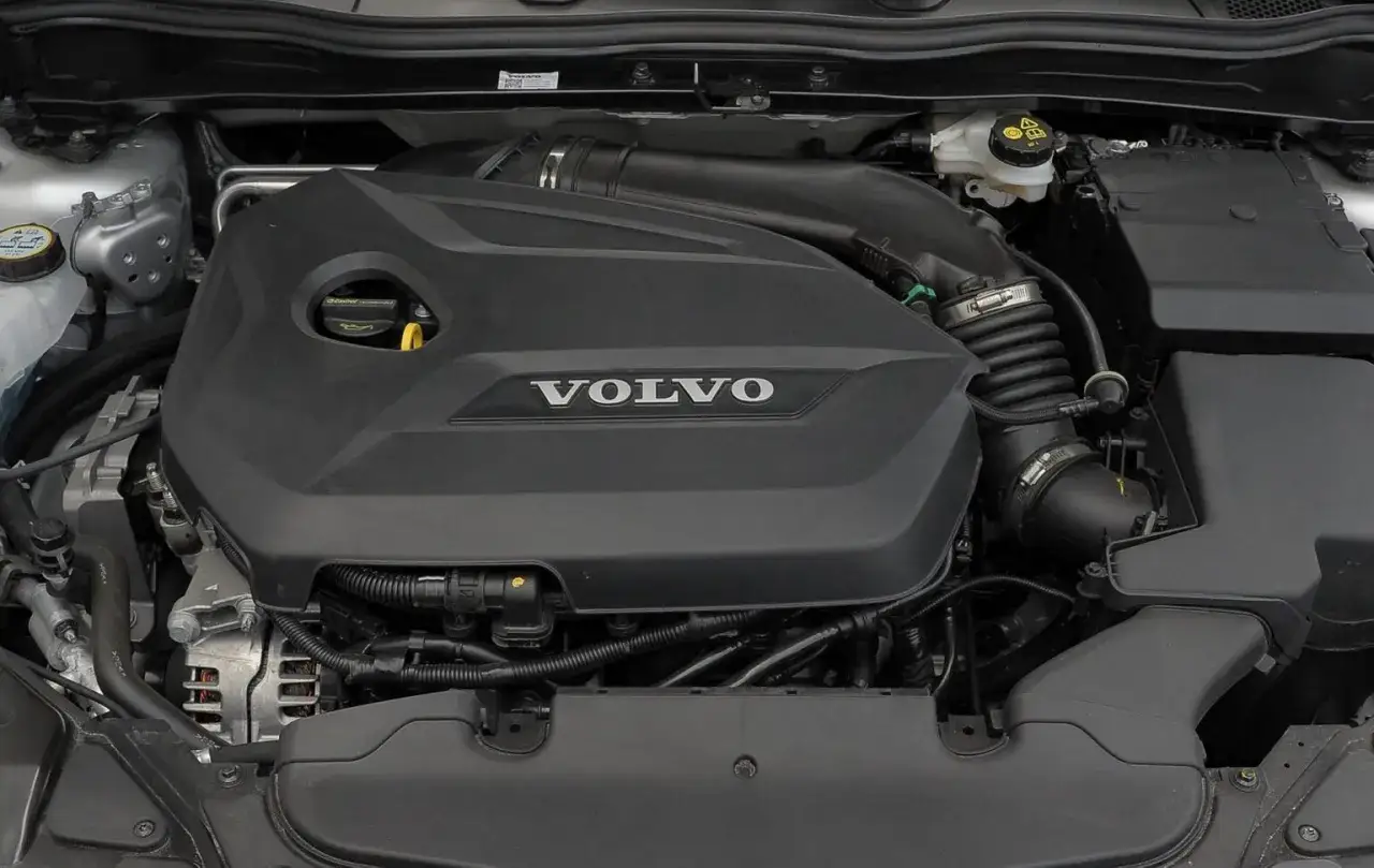 Zdjęcie Volvo V40 jaki silnik wybrać? Porównanie, opinie i problemy silników