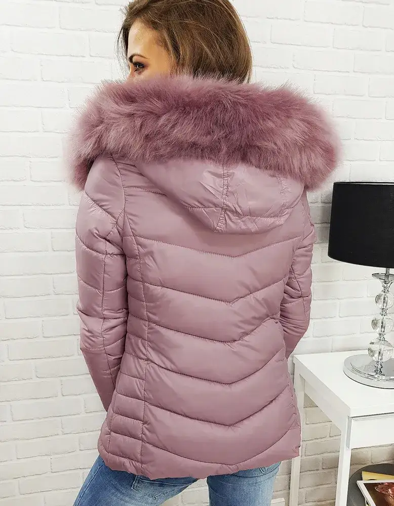 Zdjęcie Eleganckie kurtki damskie na Allegro – idealne modele na każdą porę roku
