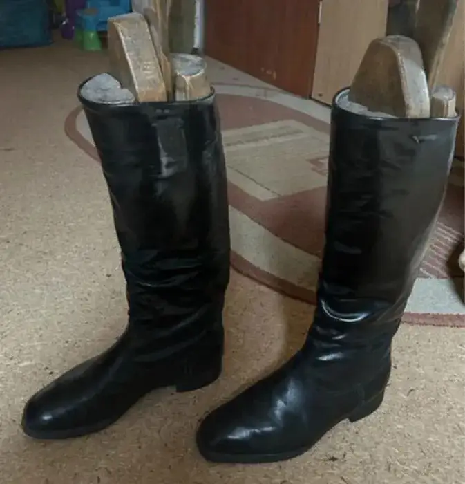 Zdjęcie Najlepsze oficerki jeździeckie męskie – komfort i jakość w jeździectwie