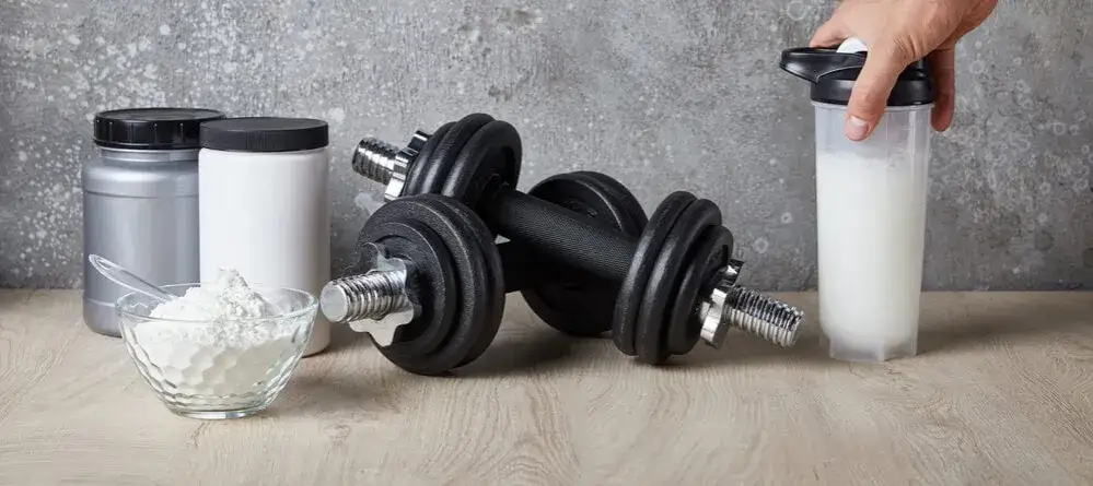 Zdjęcie Ile kalorii ma shake proteinowy? Sprawdź, co wpływa na ich wartość!