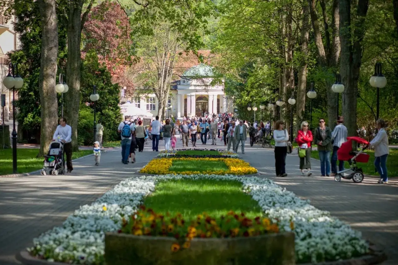 Zdjęcie Sanatorium miłości w Polanicy-Zdroju: Emocje, przygody i relacje