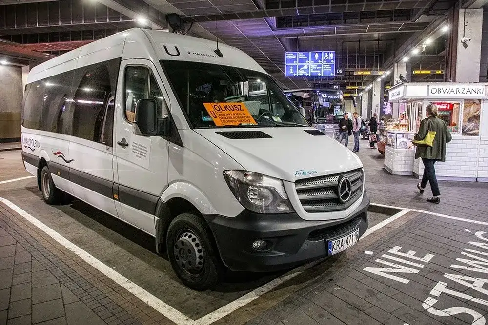 Zdjęcie Jak dojechać ze Skały do Krakowa tanio i szybko? Wszystkie busy!