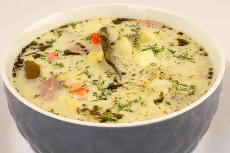 Zdjęcie Jak się gotuje zupę ogórkową - łatwy przepis na smaczną zupę