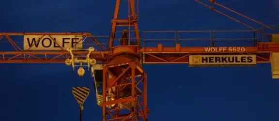 Zdjęcie Dlaczego dźwig się nie przewraca? Odkryj tajemnice jego stabilności