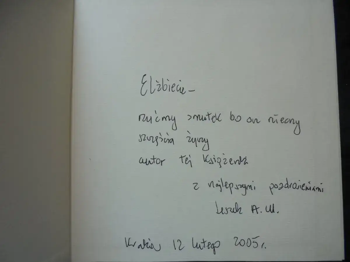 Zdjęcie Jak napisać dedykację z cytatem, aby wzruszyć bliską osobę