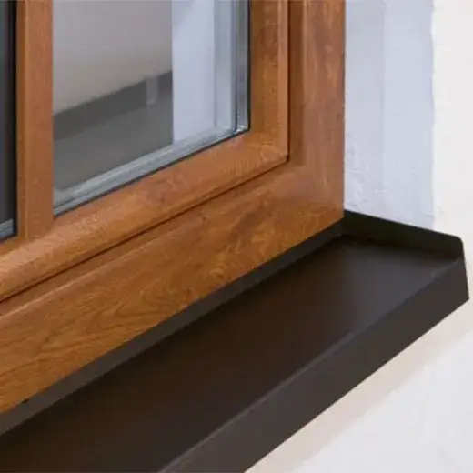 Zdjęcie Idealne parapety do brązowych okien. Jak nie popełnić błędu przy wyborze?