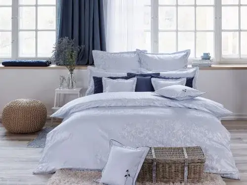 Zdjęcie Jak prasować pościel, aby uniknąć zagnieceń i uzyskać idealny efekt