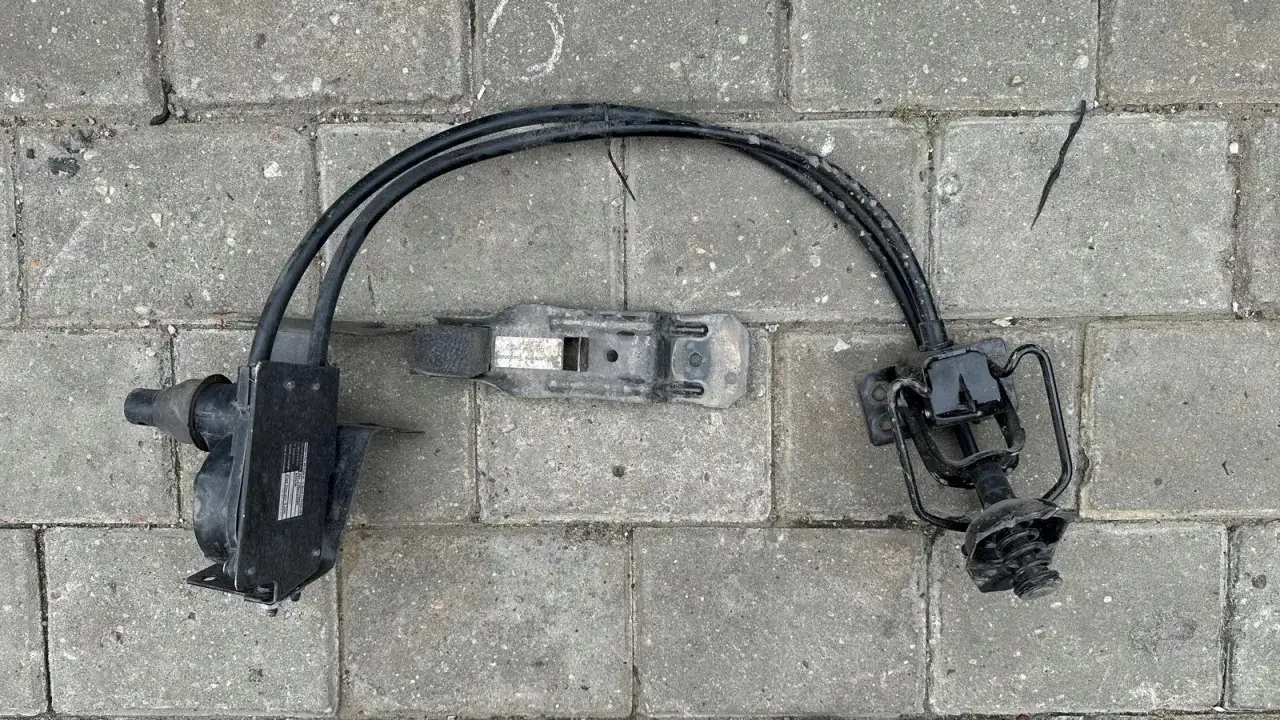 Zdjęcie Jak działa winda koła zapasowego Ducato? Prosta instrukcja i rozwiązanie problemów