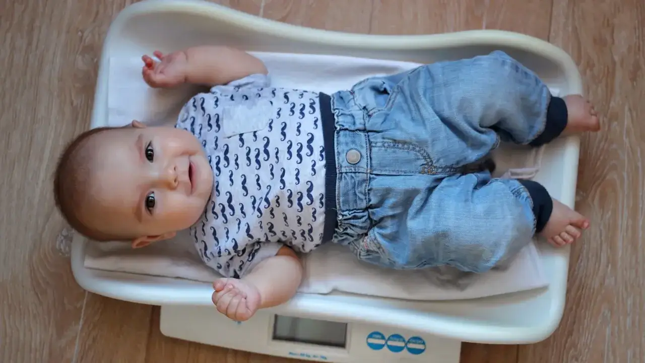 Zdjęcie Ile będzie ważyć dziecko przy porodzie? Odkryj zaskakujące fakty