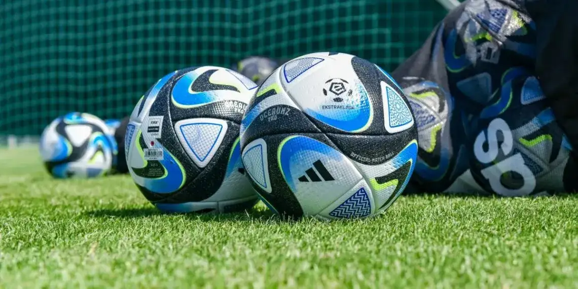 Zdjęcie Mecze Ekstraklasy gdzie w TV – sprawdź, gdzie oglądać za darmo