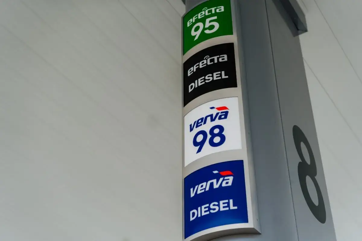 Zdjęcie Efecta 95 benzyna czy diesel: co wybrać, by zaoszczędzić?