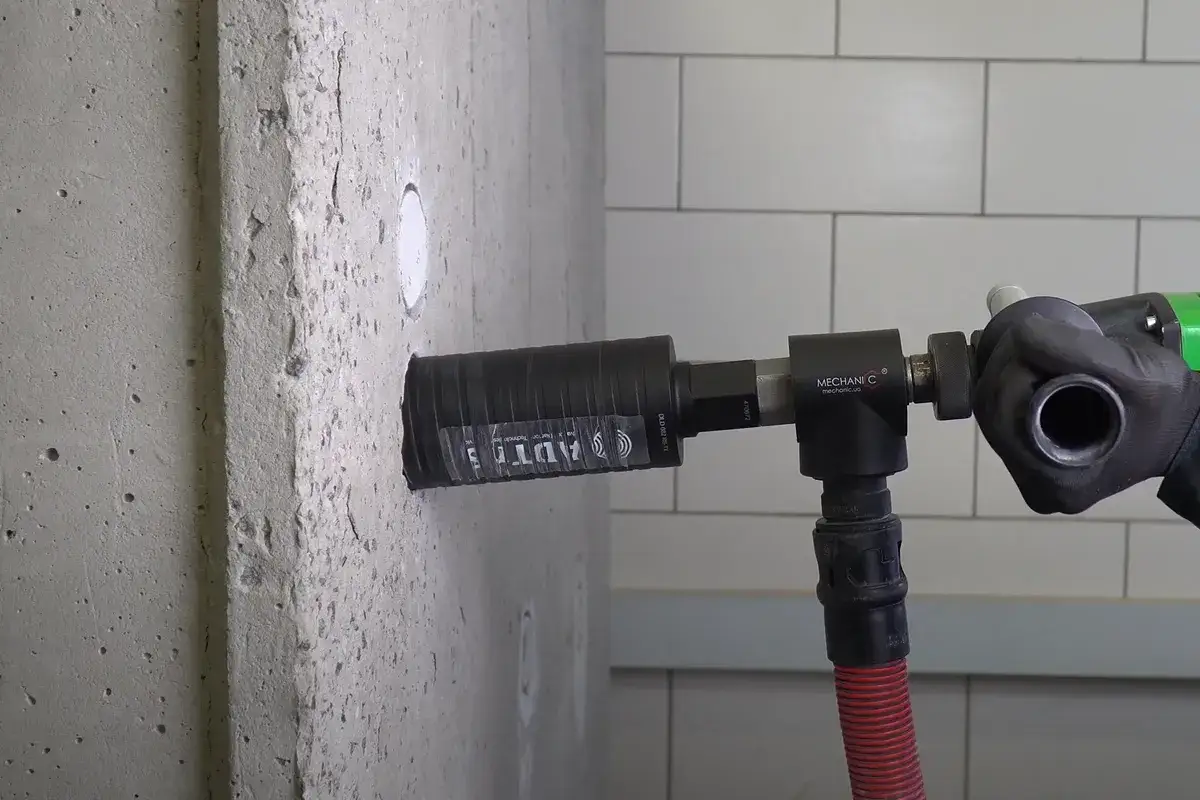 Zdjęcie Najlepsza otwornica diamentowa do betonu zbrojonego – wybierz mądrze