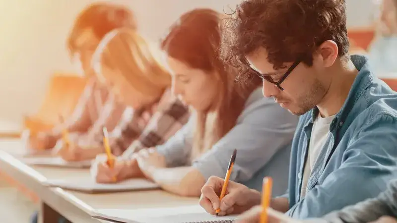 Zdjęcie Wirtschaft und Recht Abitur Bayern Zusammenfassung f&uuml;r optimale Pr&uuml;fungsvorbereitung