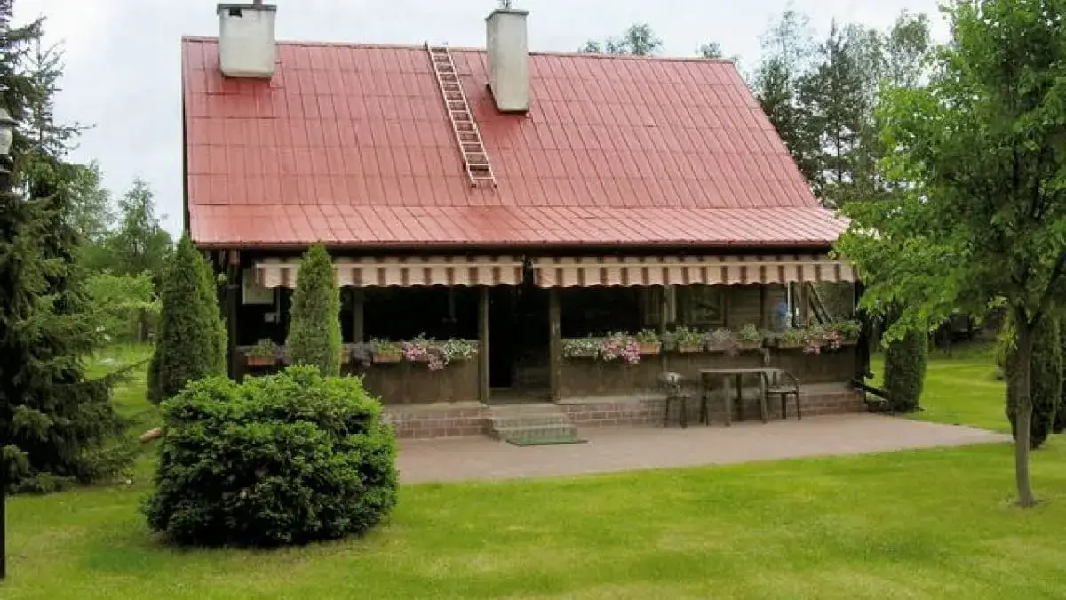 Zdjęcie Ile kosztuje przeniesienie domu z bali? Sprawdź ukryte koszty!