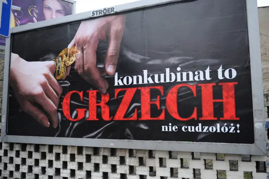 Zdjęcie Czy czarny humor to grzech? Moralność, kontekst i kontrowersje