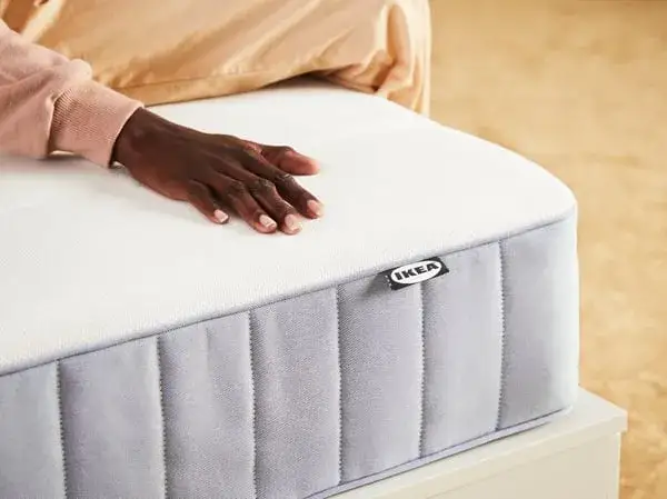 Zdjęcie Jaki materac do łóżka hemnes ikea - najlepsze opcje dla komfortu snu