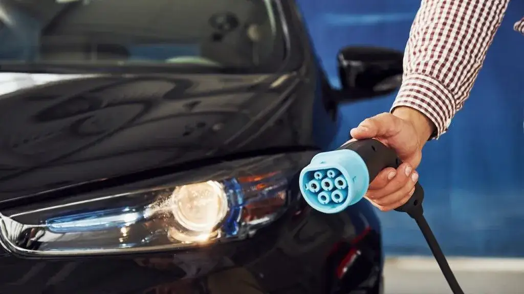 Zdjęcie Ile jest samochodów elektrycznych w Polsce? Zaskakujące statystyki!