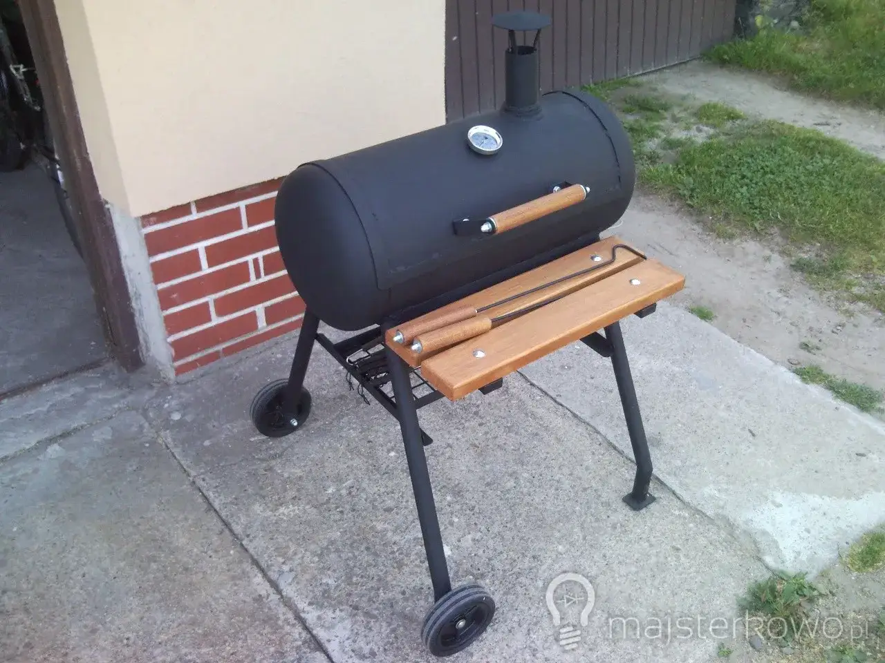 Zdjęcie Jak zrobić grill z butli LPG - proste kroki i bezpieczeństwo