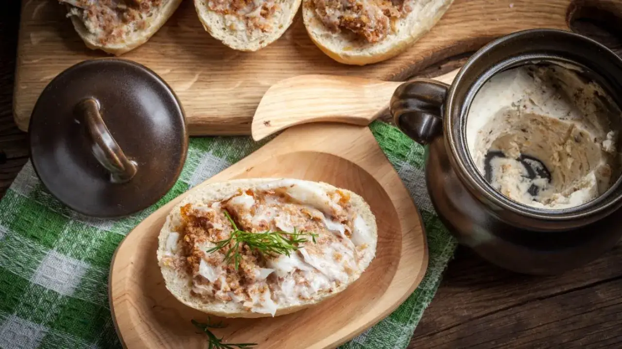 Zdjęcie Kostka smalcu: Praktyczne porady i różne zastosowania w codziennej kuchni