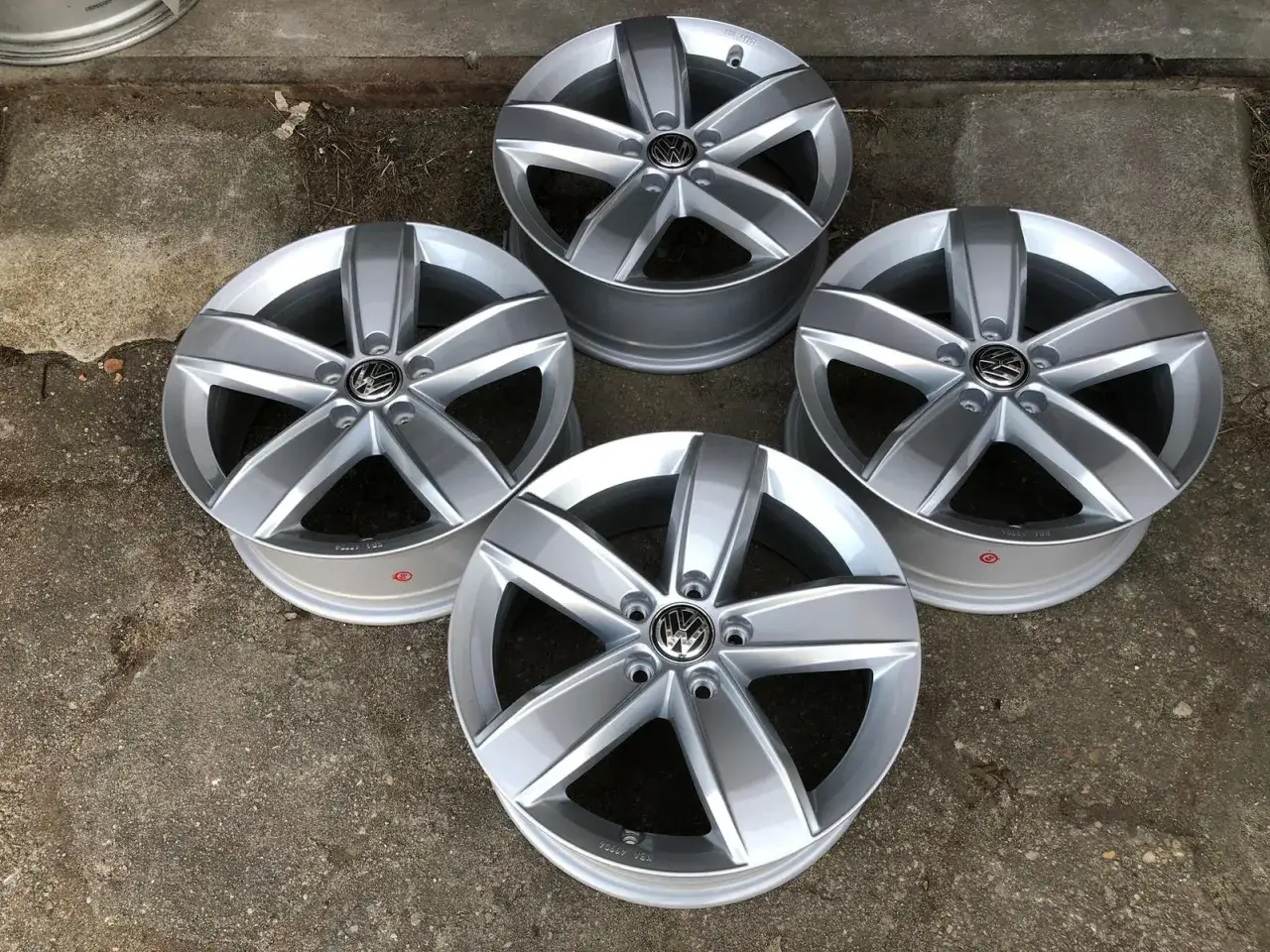 Zdjęcie Jakie felgi do Tourana wybrać, by uniknąć problemów z komfortem?