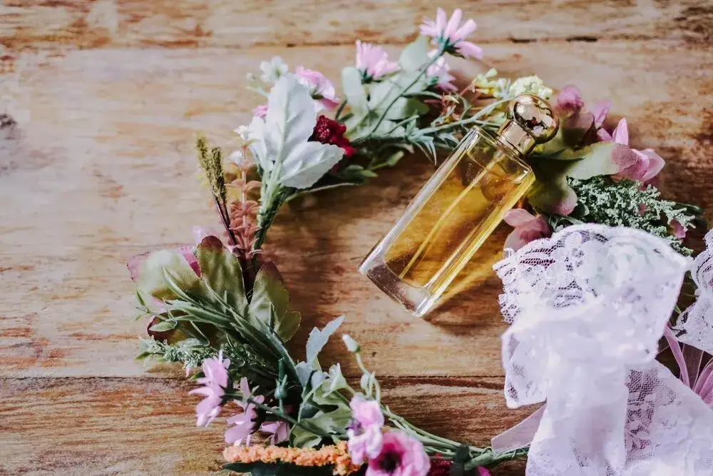 Zdjęcie Jak zrobić perfumy w domu? Przewodnik krok po kroku