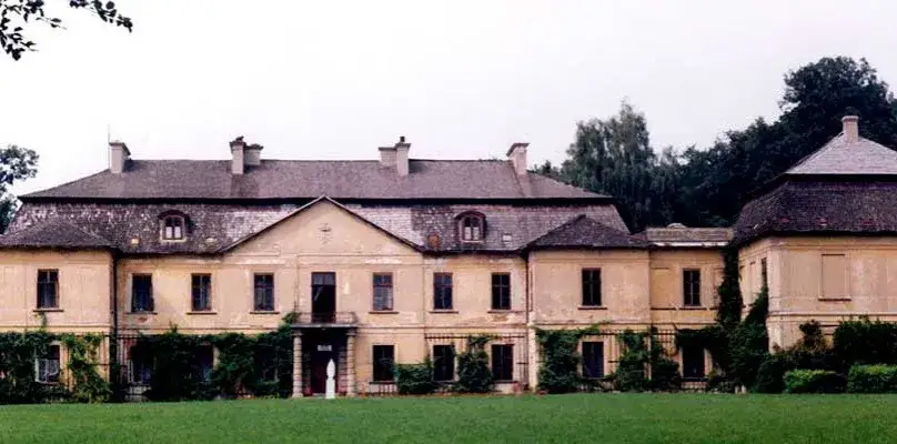 Zdjęcie Pałac w Klemensowie: Historia i tajemnice zapomnianego miejsca