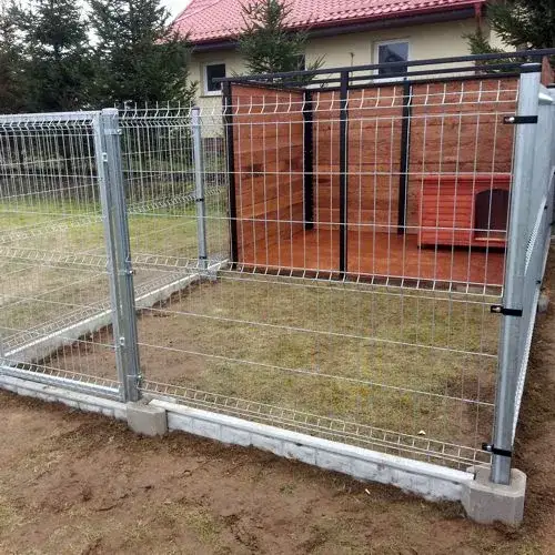 Zdjęcie Jak zrobić solidne ogrodzenie dla psa? Prosty sposób na bezpieczną strefę