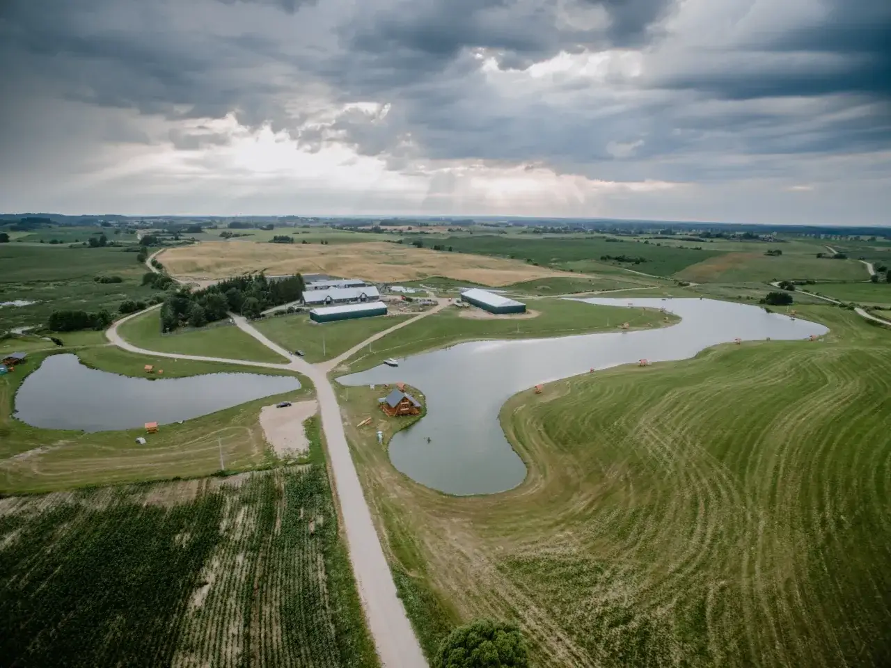 Zdjęcie Łowisko Redyki - idealne miejsce na wędkowanie w pięknej przyrodzie