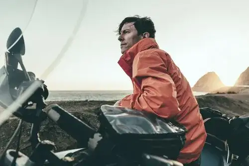 Zdjęcie Czy po autostradzie można jechać motocyklem? Sprawdź przepisy i zasady