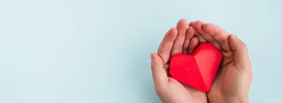 Zdjęcie Szmery na sercu u niemowlaka objawy – kiedy martwić się i szukać pomocy?